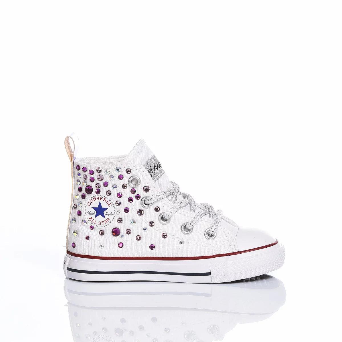 Scarpa bianca bambina decorata con strass, ideale per outfit premaman e look maternità eleganti