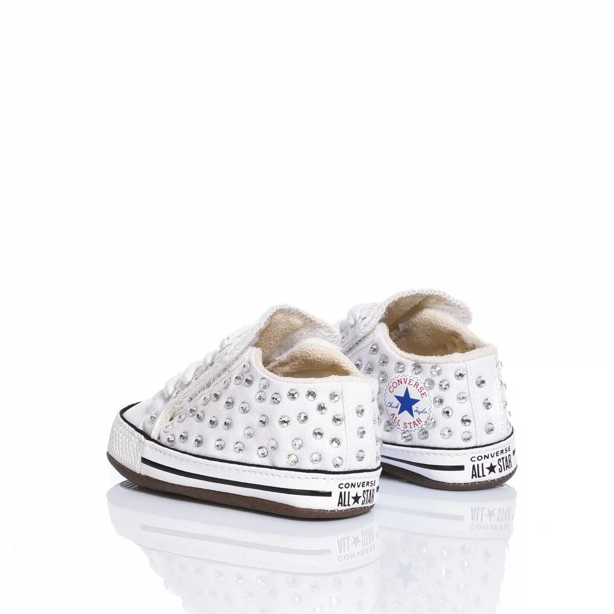 Scarpe baby bianche Converse con borchie, accessori premaman moda neonato