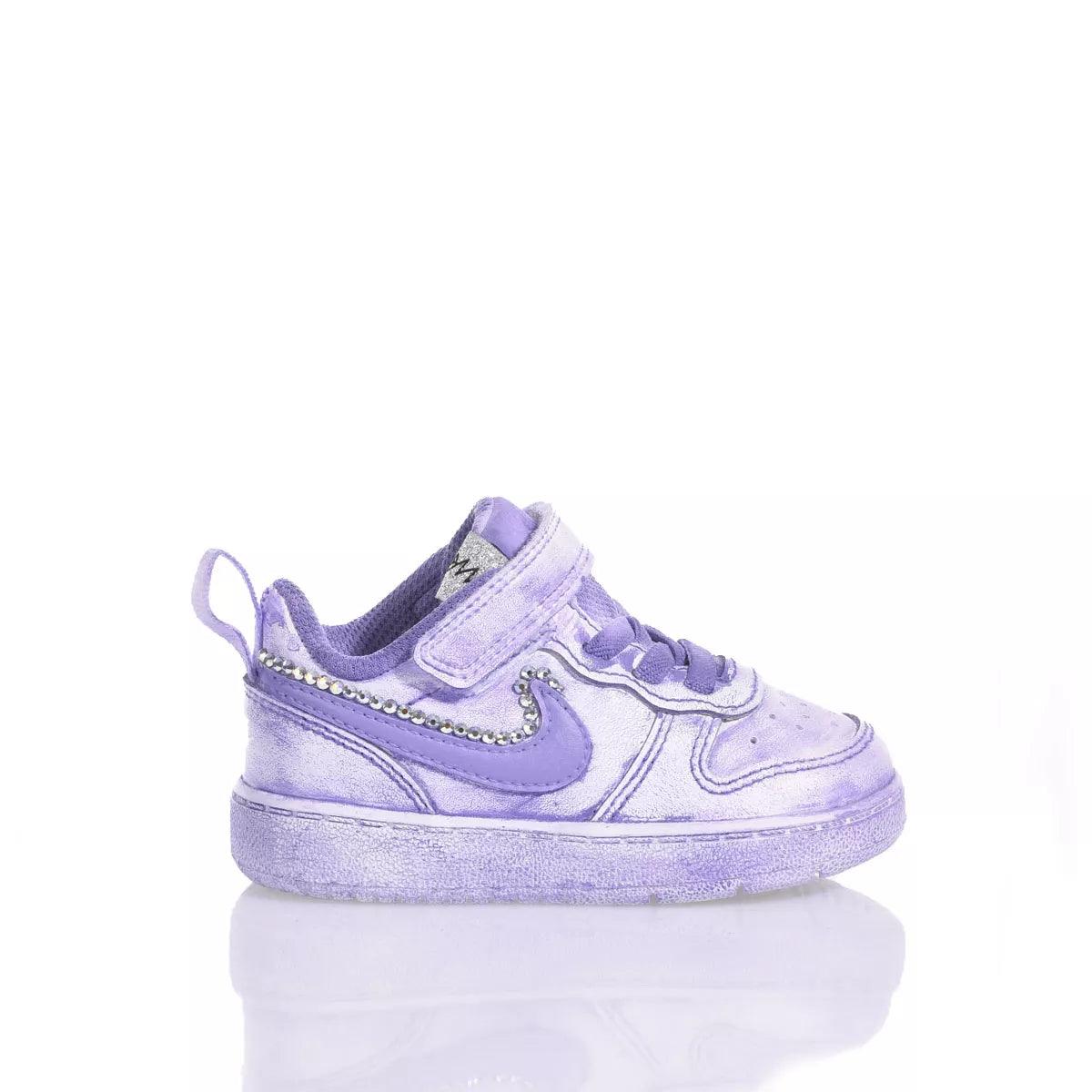Scarpa ginnastica lilla bambina con dettagli brillanti, ideale per outfit premaman alla moda