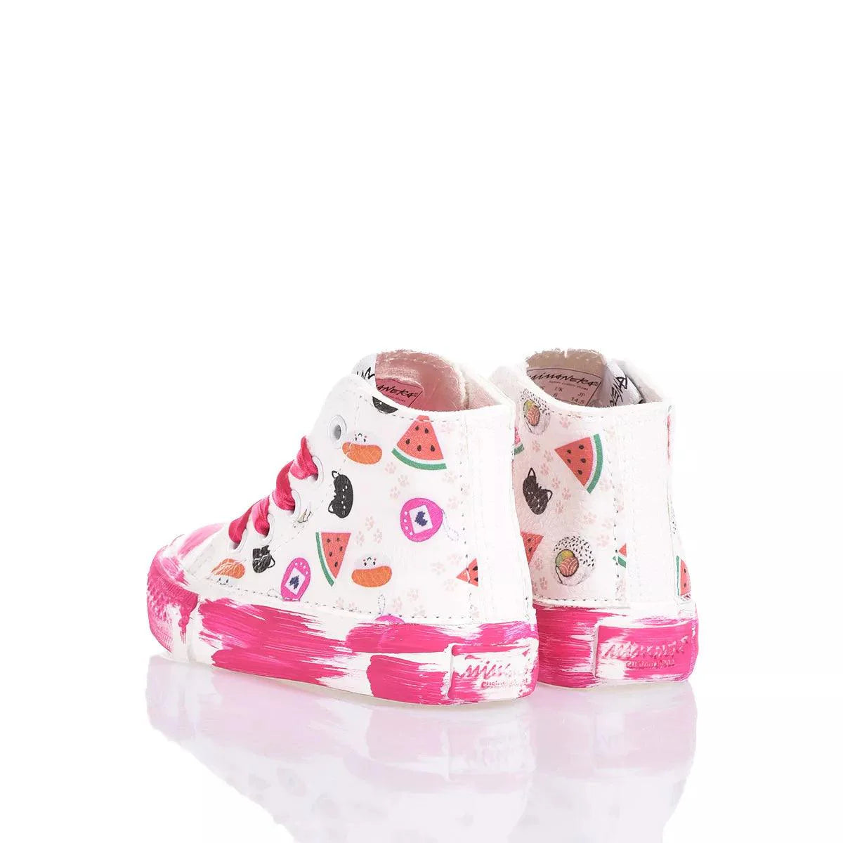 Sneakers bambina bianche con fantasia frutta, ideali per abbigliamento premaman neonato