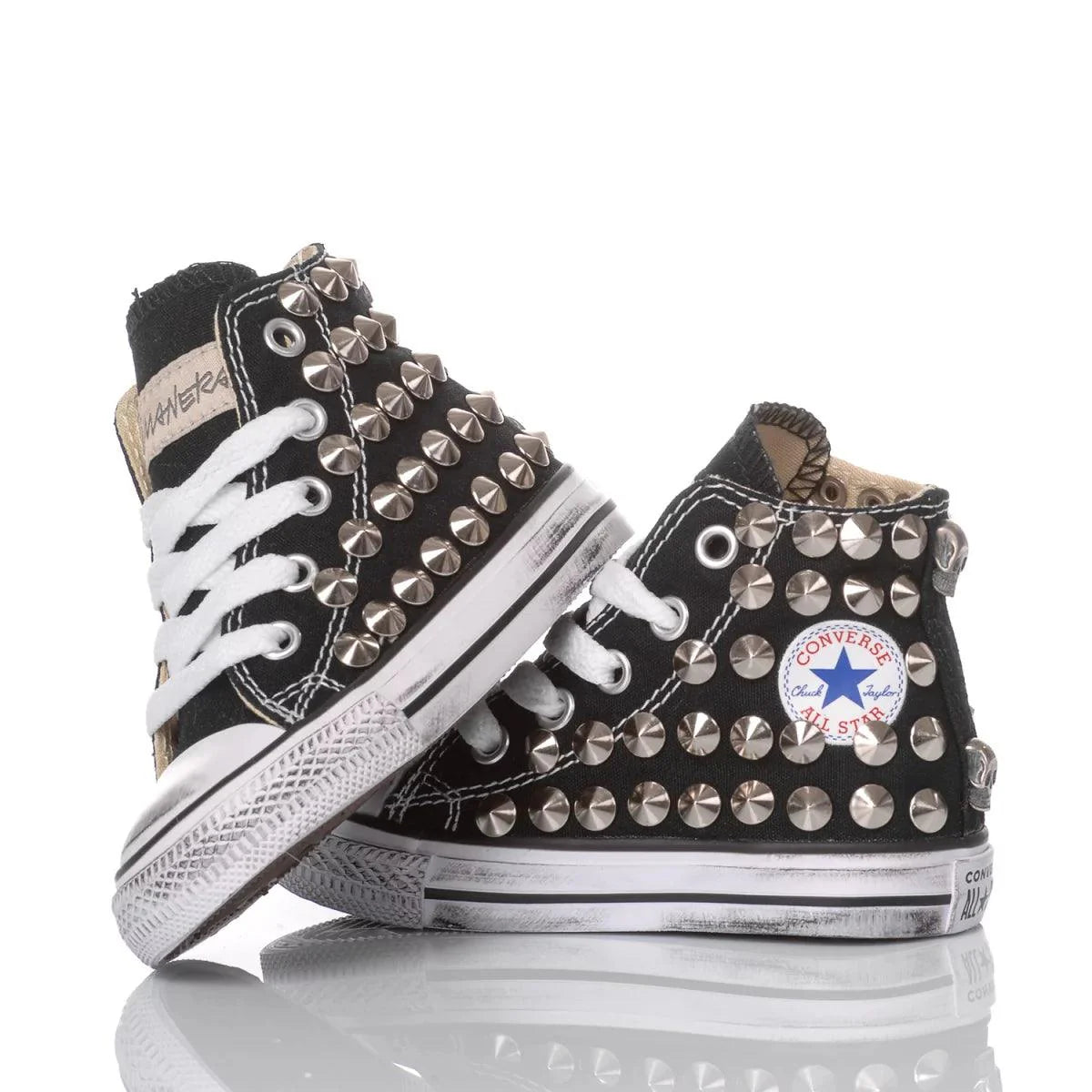 Scarpe sneakers nere Converse borchiate, ideale per look premaman casual