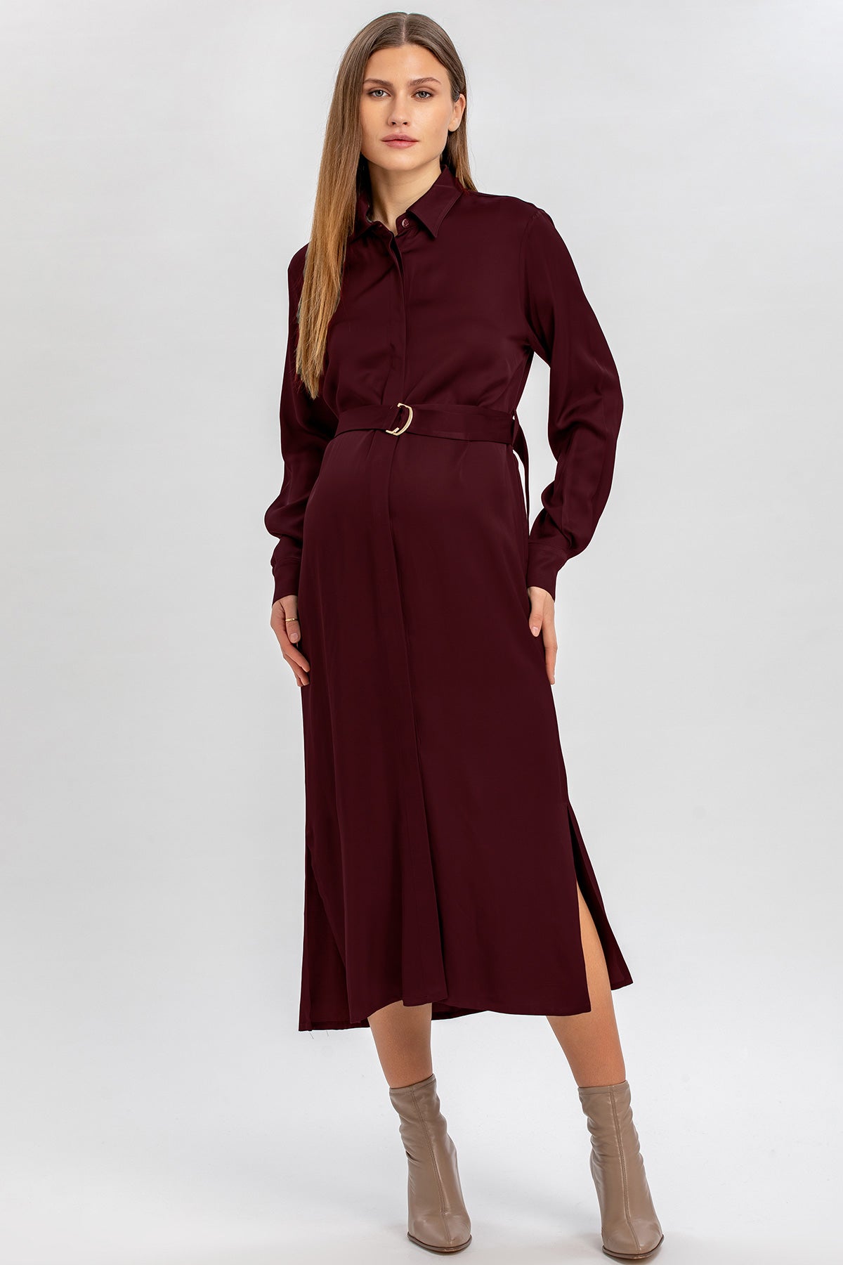 ALESSIA | Abito Maxi Premaman a Maniche Lunghe in tessuto non-trasparente, Tznius Maternity Dresses, Modest maternity dress