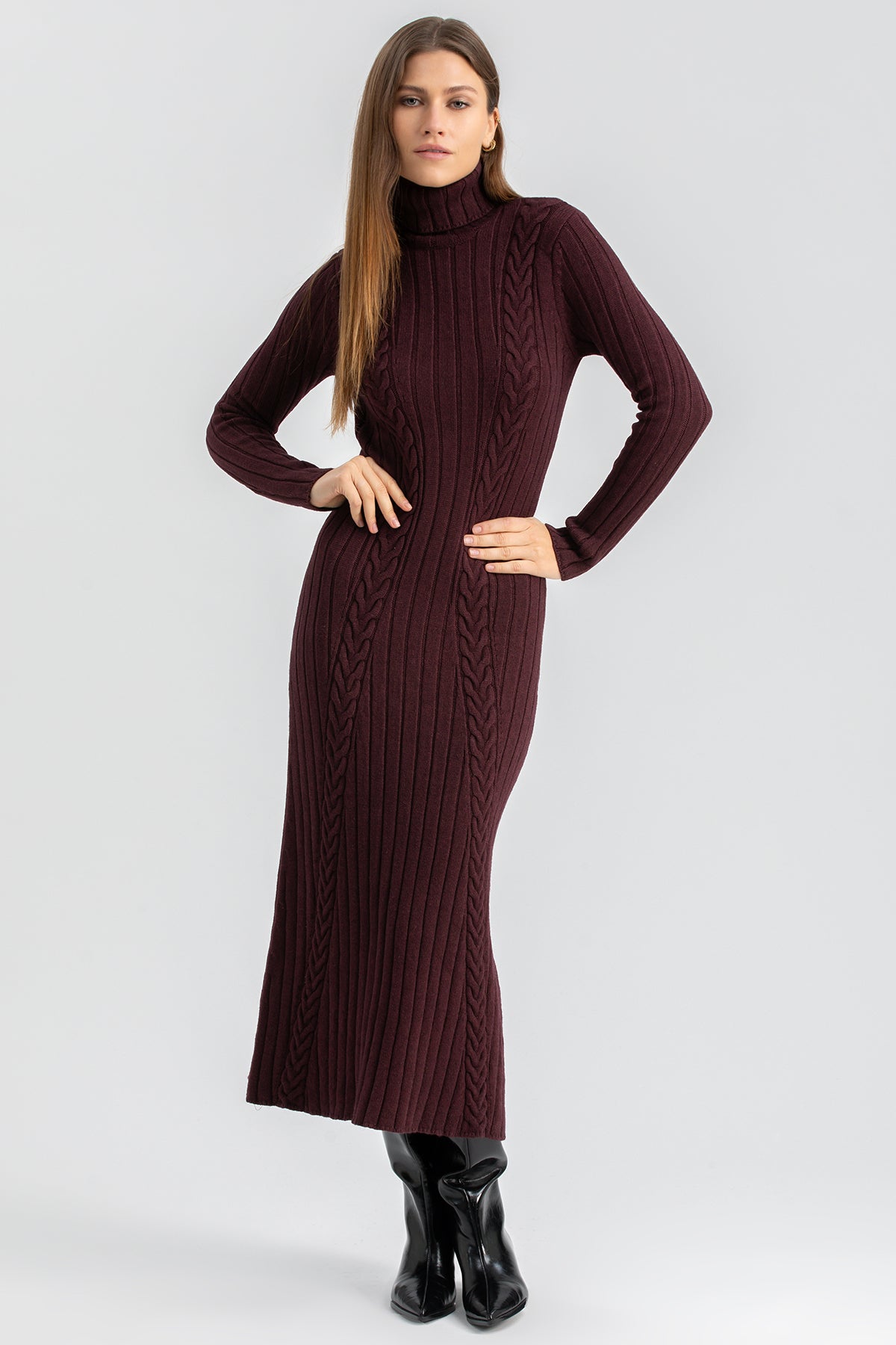 PERLA | Abito Bordeaux con Trecce