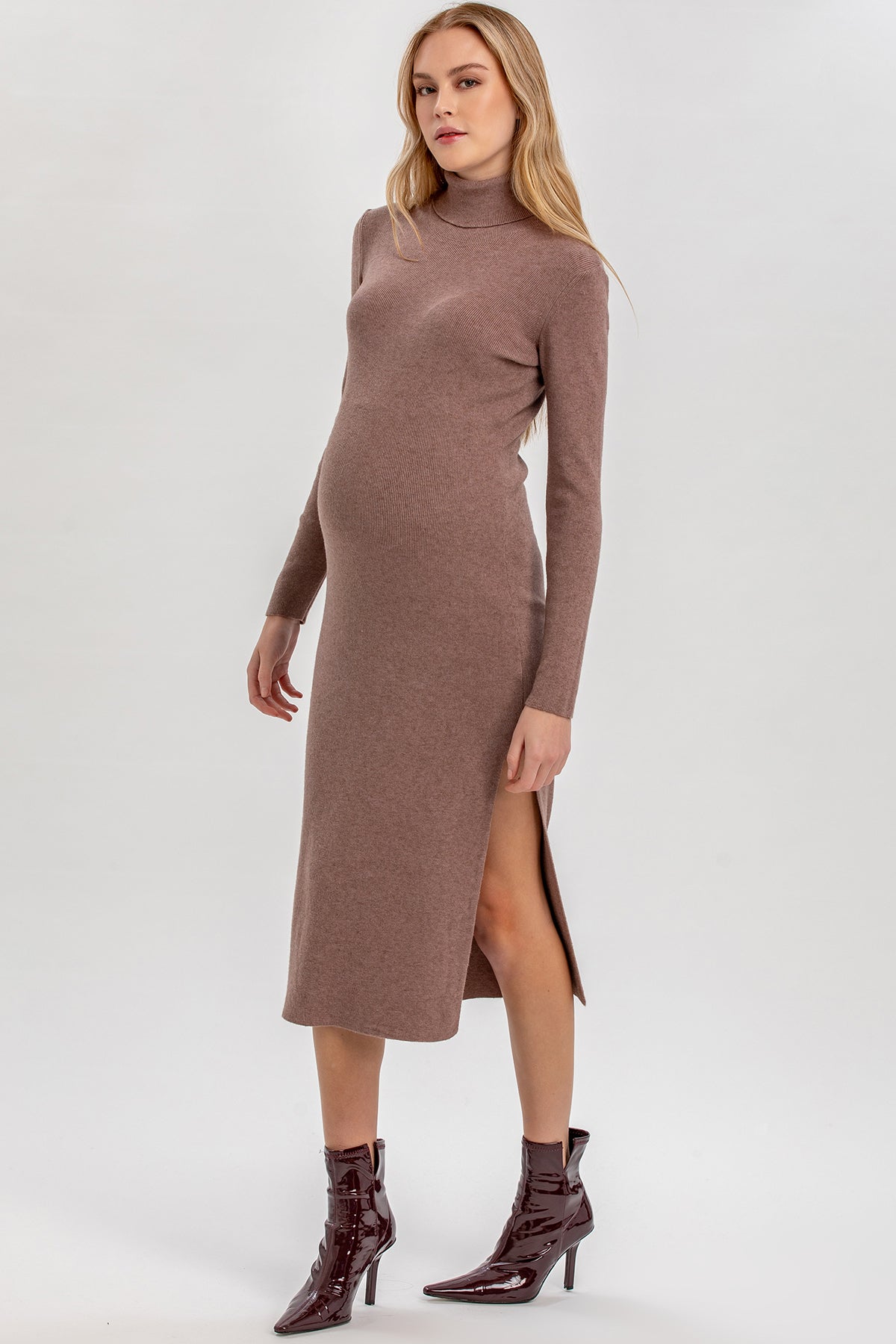 PENELOPE | Pink Fitted Maternity Dress with Side Slit