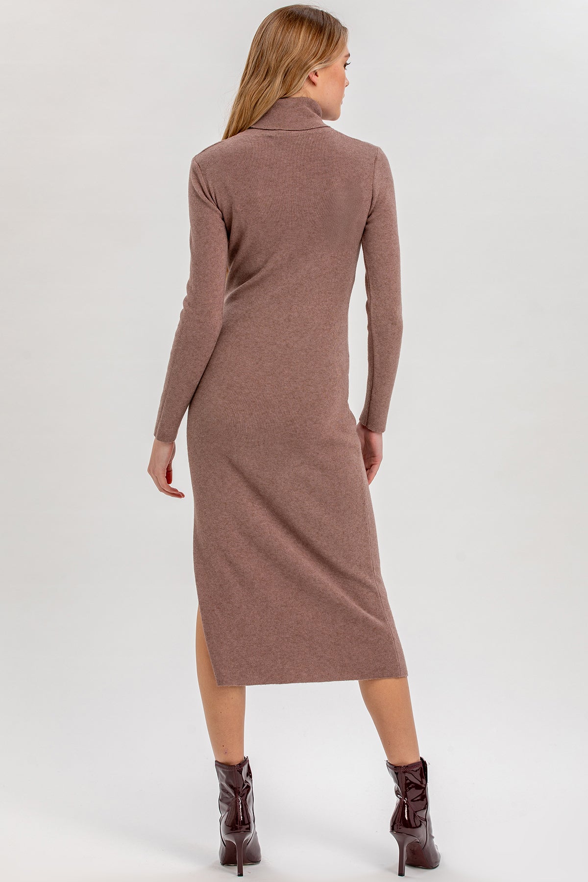 PENELOPE | Pink Fitted Maternity Dress with Side Slit