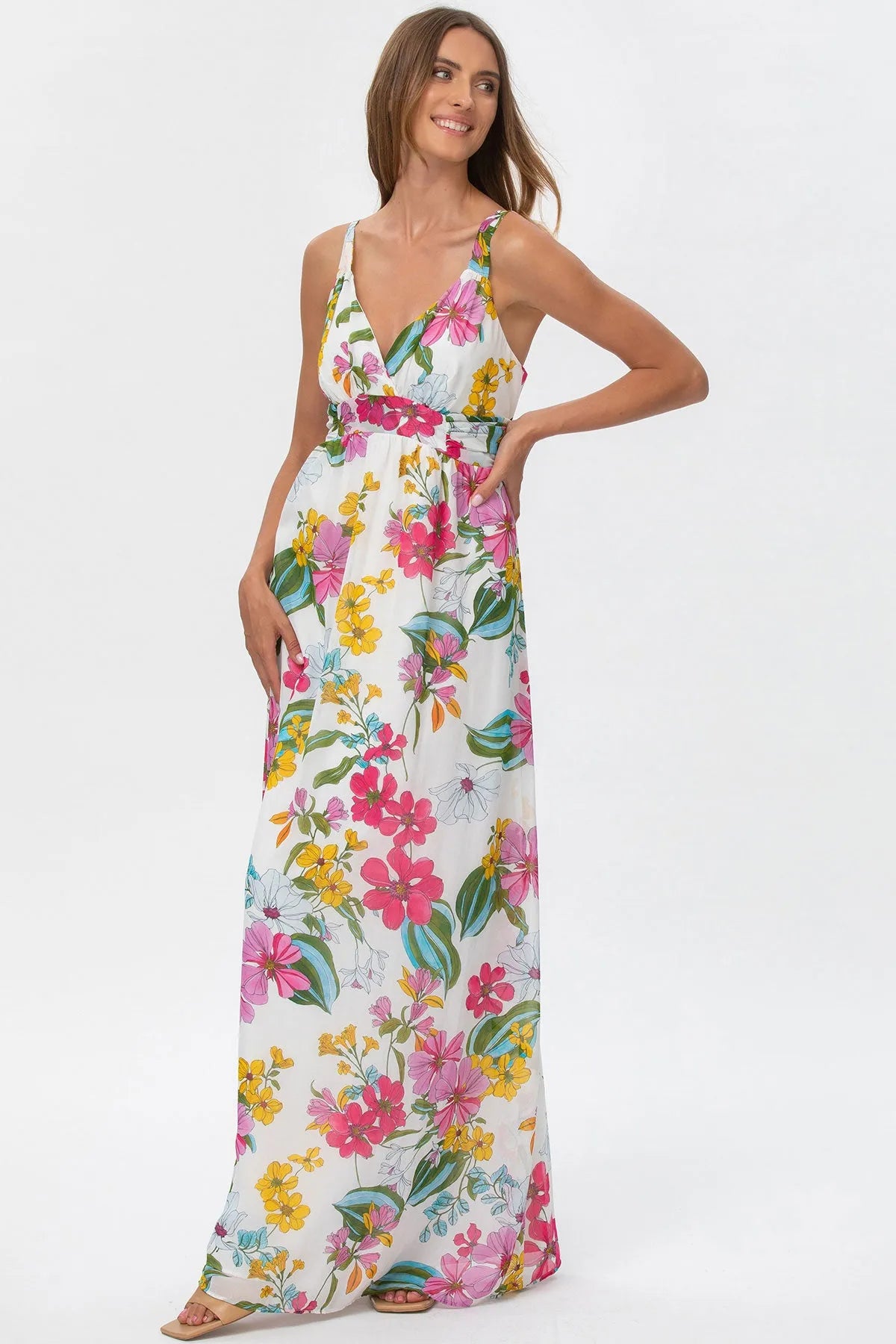 Abito premaman lungo bianco con stampa floreale colorata, spalline sottili, vestibilità comoda
