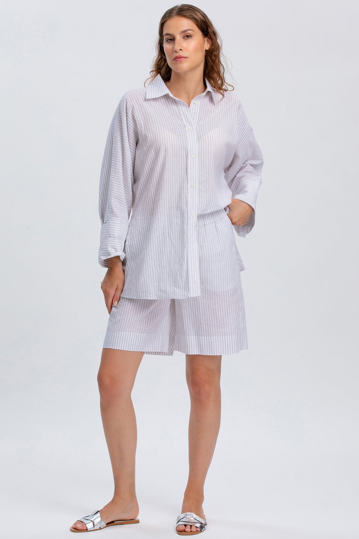LIPARI | Camicia Oversize in Lino a Righe Grige