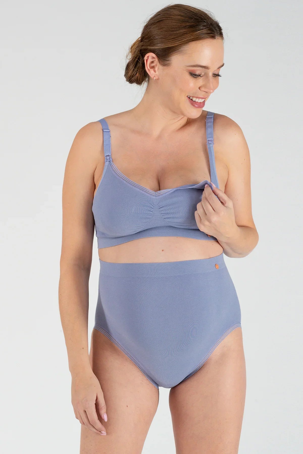 Intimo premaman viola con reggiseno allattamento e slip a vita alta, abbigliamento premaman