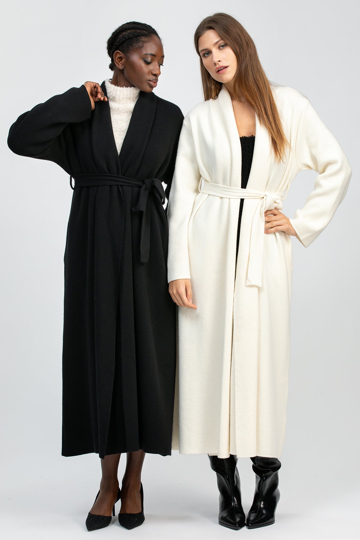 GSTAAD | Black Maxi Cardigan in Wool and Cashmere