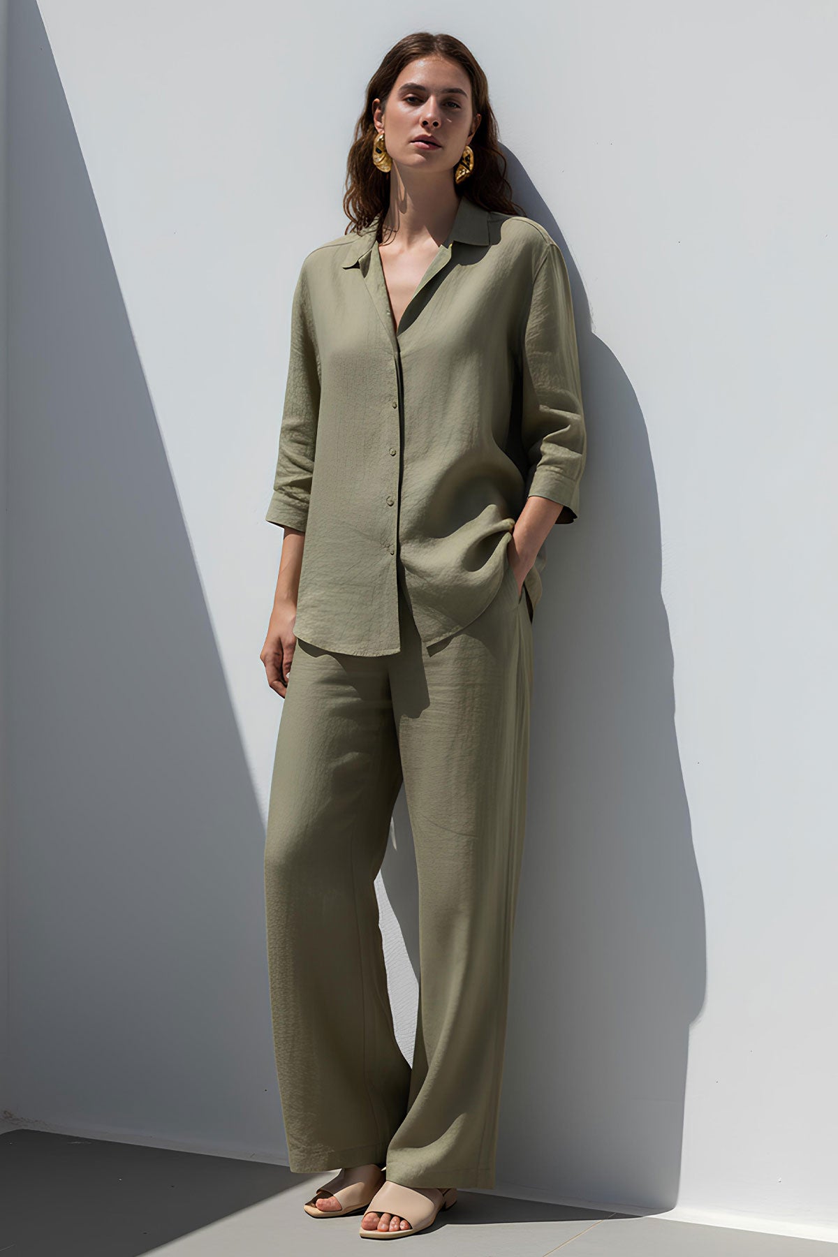 Pantaloni in lino verde