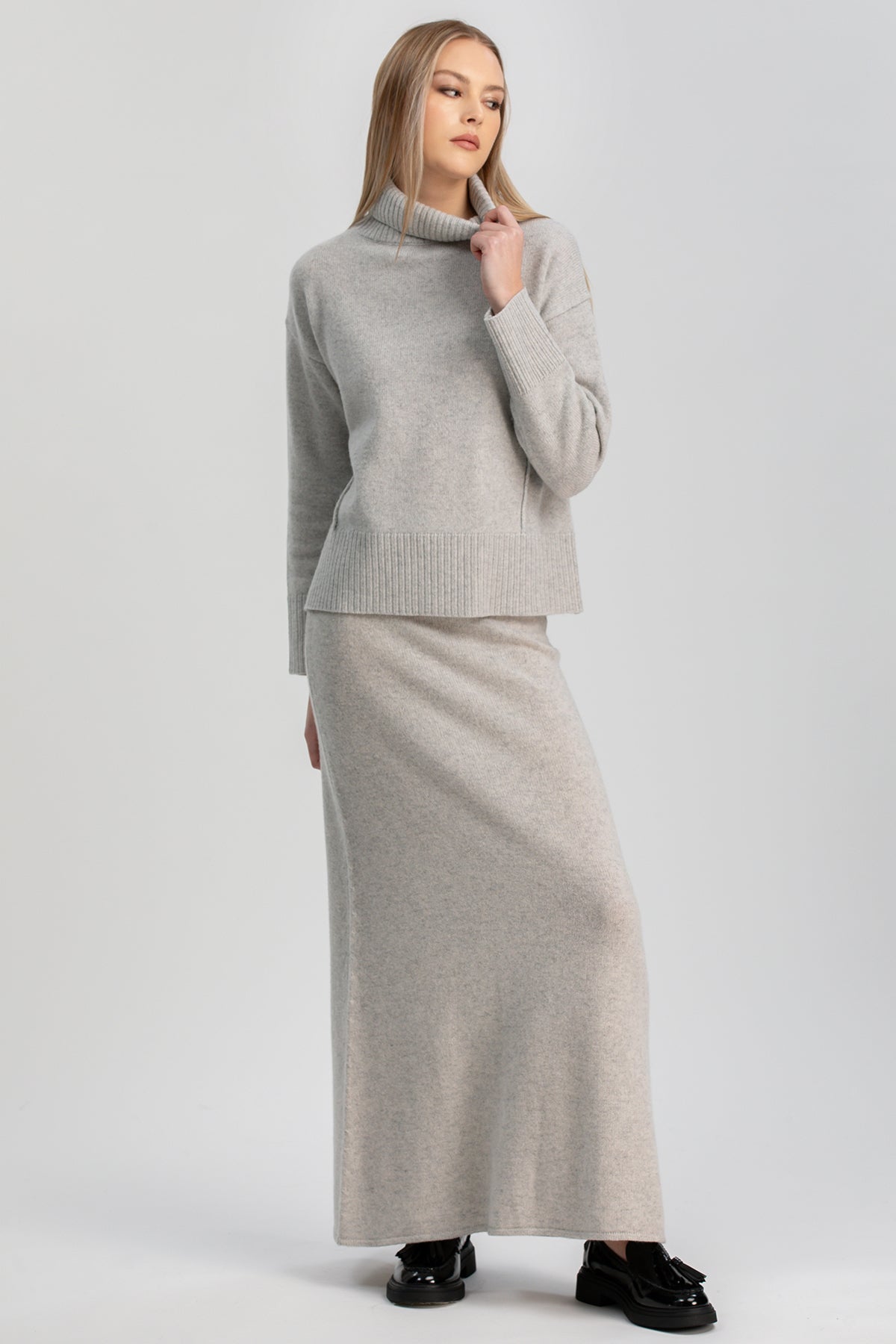 CHAMPOLUC | Maglione Grigio in Lana Merinos e Cachemire