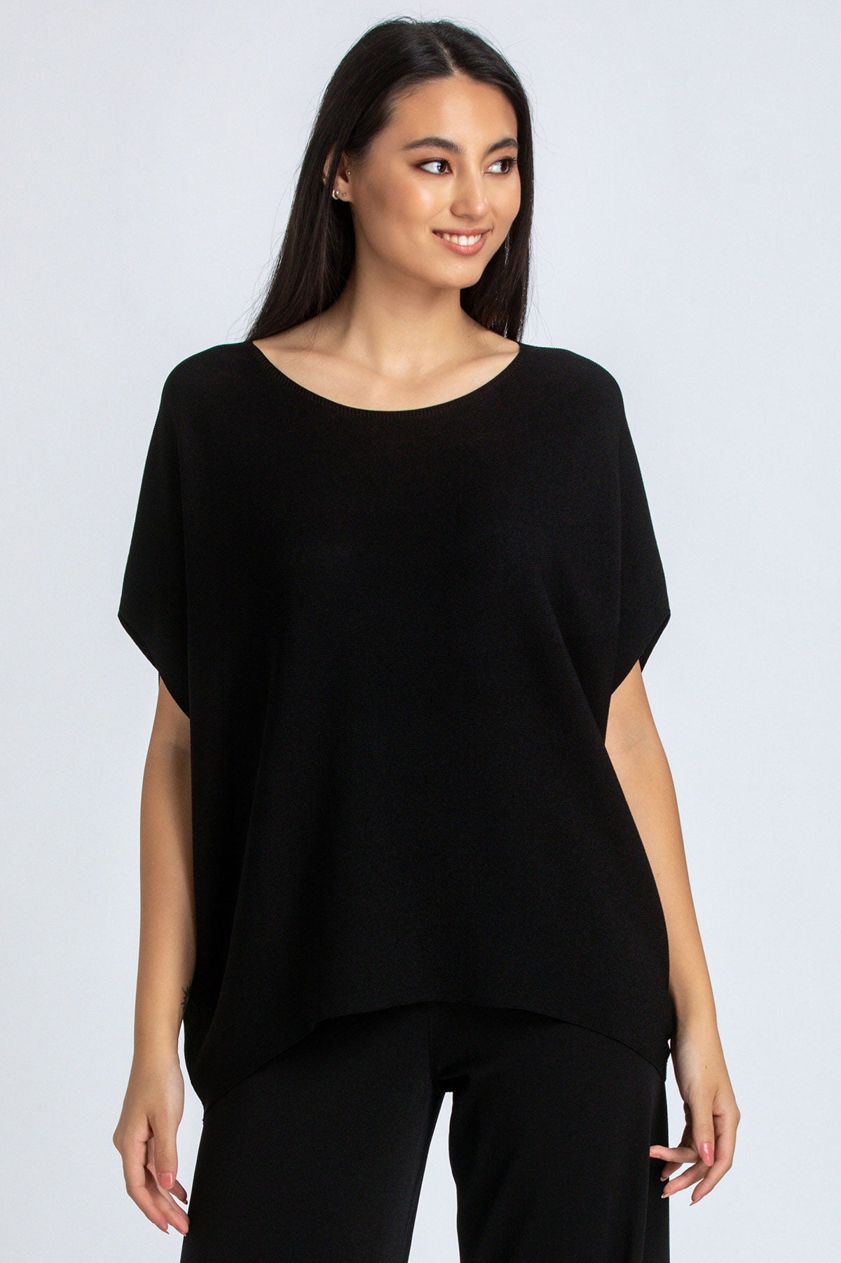 Maglia Nera con Maniche a Pipistrello