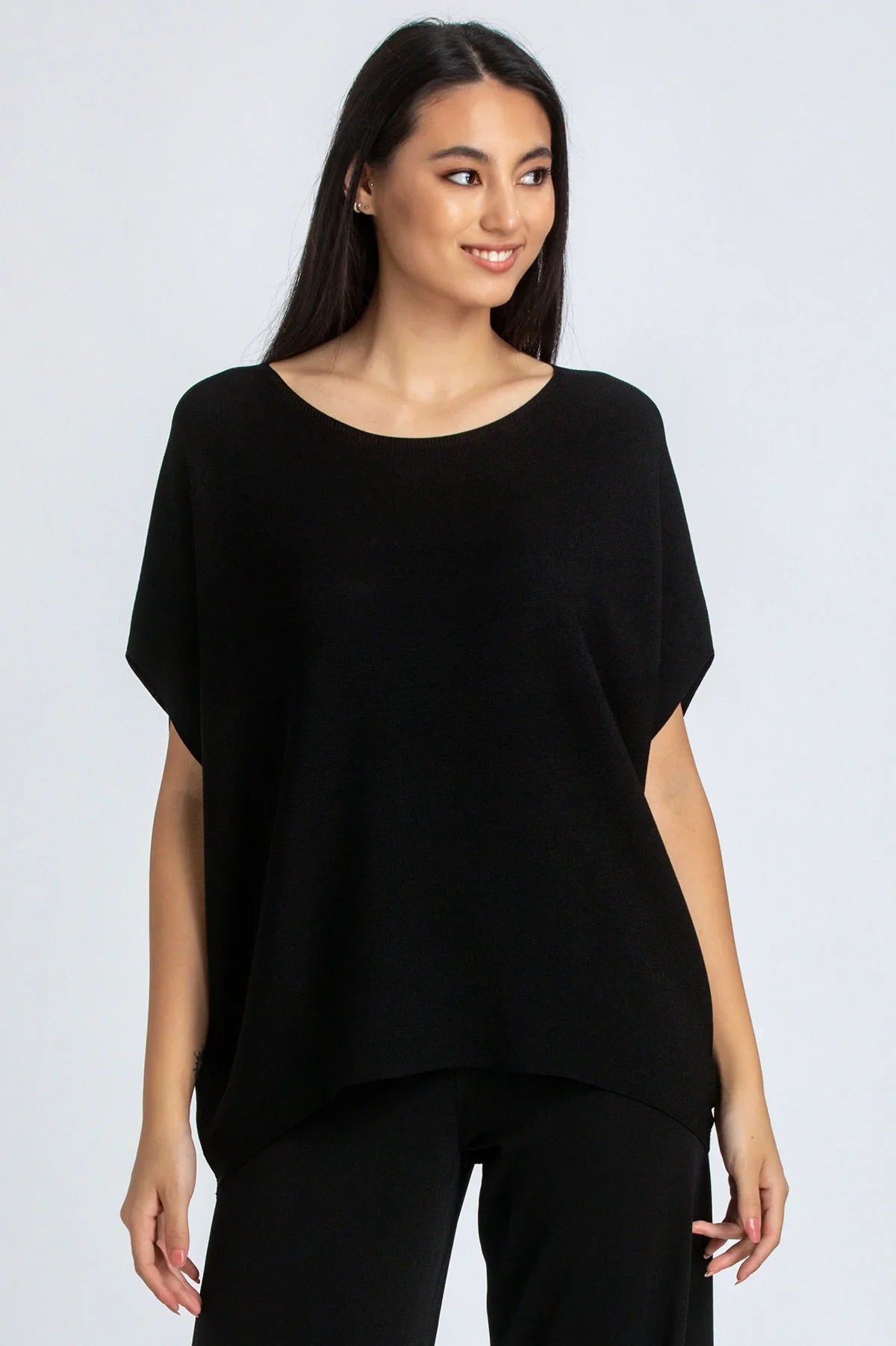 Maglia Nera con Maniche a Pipistrello
