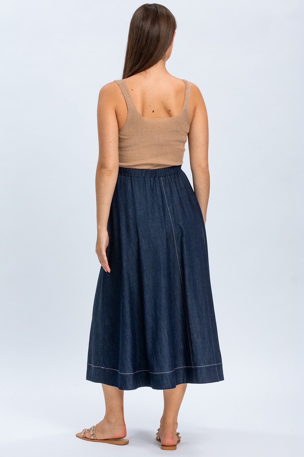 Gonna lunga premaman in denim blu, vista posteriore, abbigliamento premaman elegante