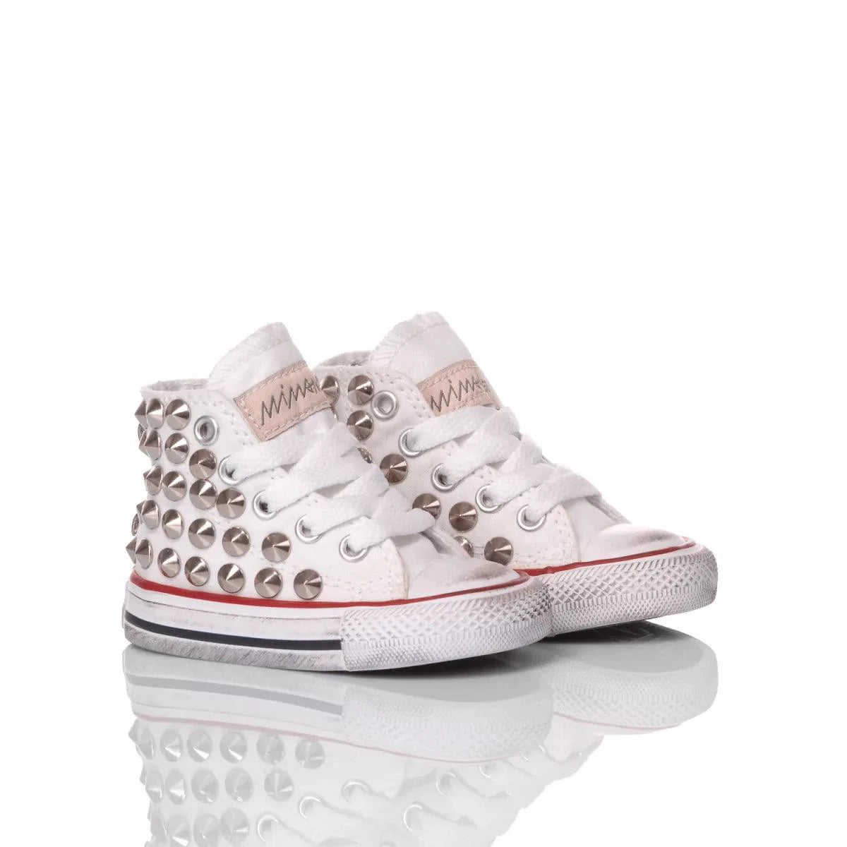 Scarpine neonato bianche con borchie, accessorio abbigliamento premaman alla moda