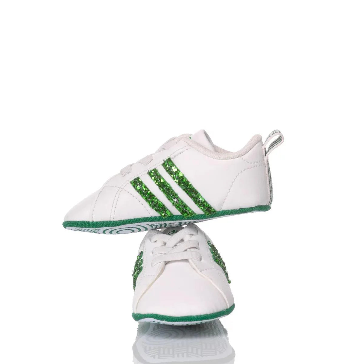 scarpine neonato premaman bianche con dettagli verdi glitter, moda abbigliamento premaman