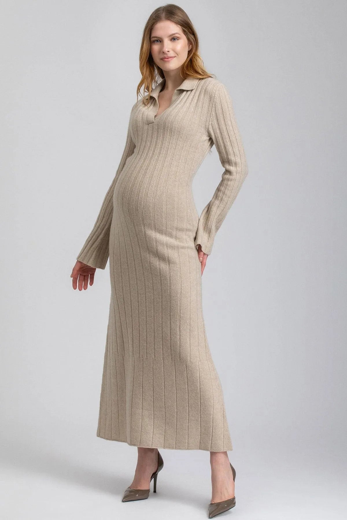 BEATRICE | Abito Premaman Svasato Beige con Colletto in Pura Lana Merinos e Cachemire - Pietro Brunelli