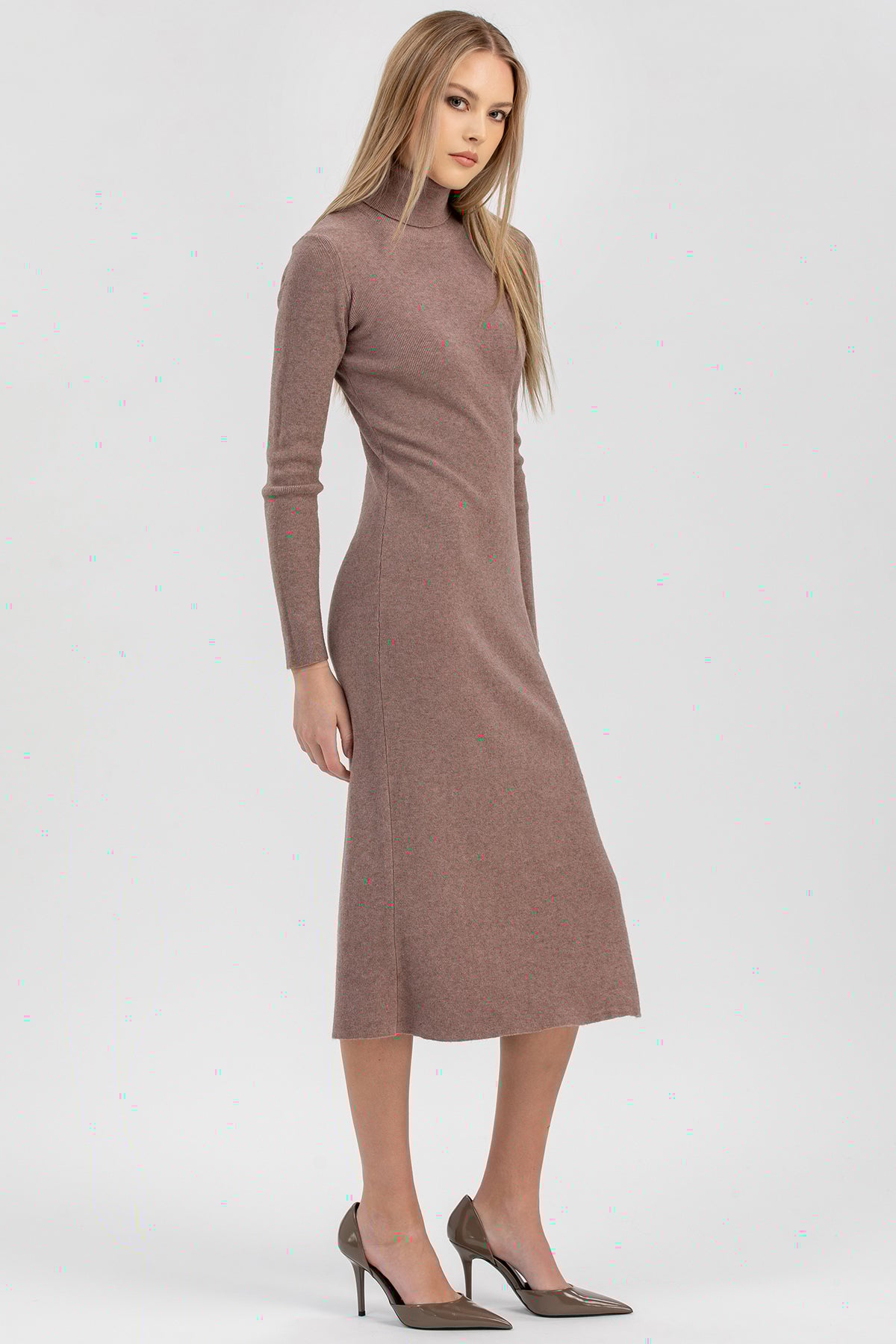 PENELOPE | Pink Fitted Dress with Side Slit