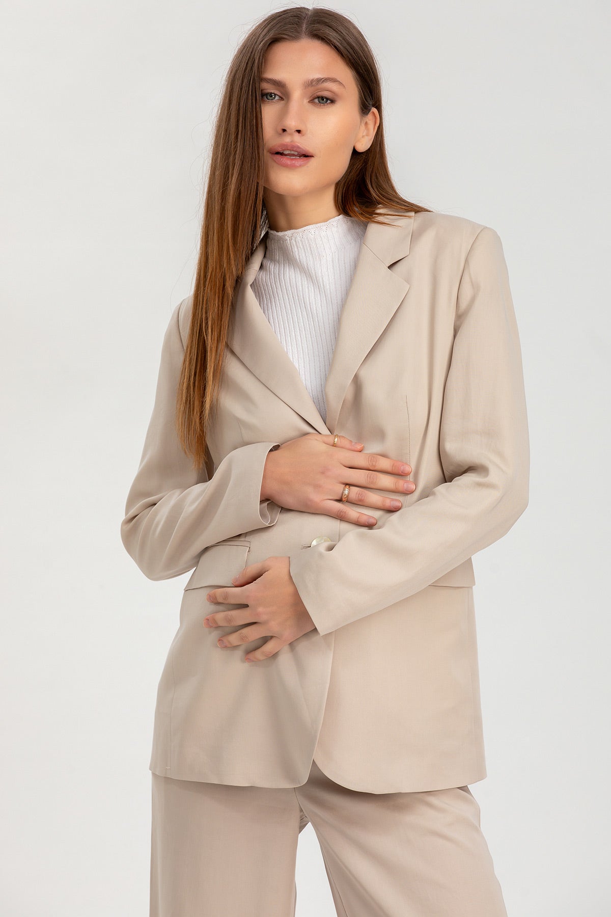 ELIANA | Ice Beige Maternity Blazer 