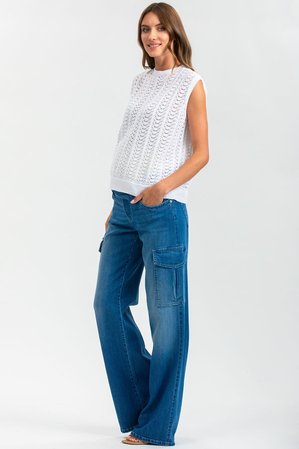 Wide leg jeans with side pockets