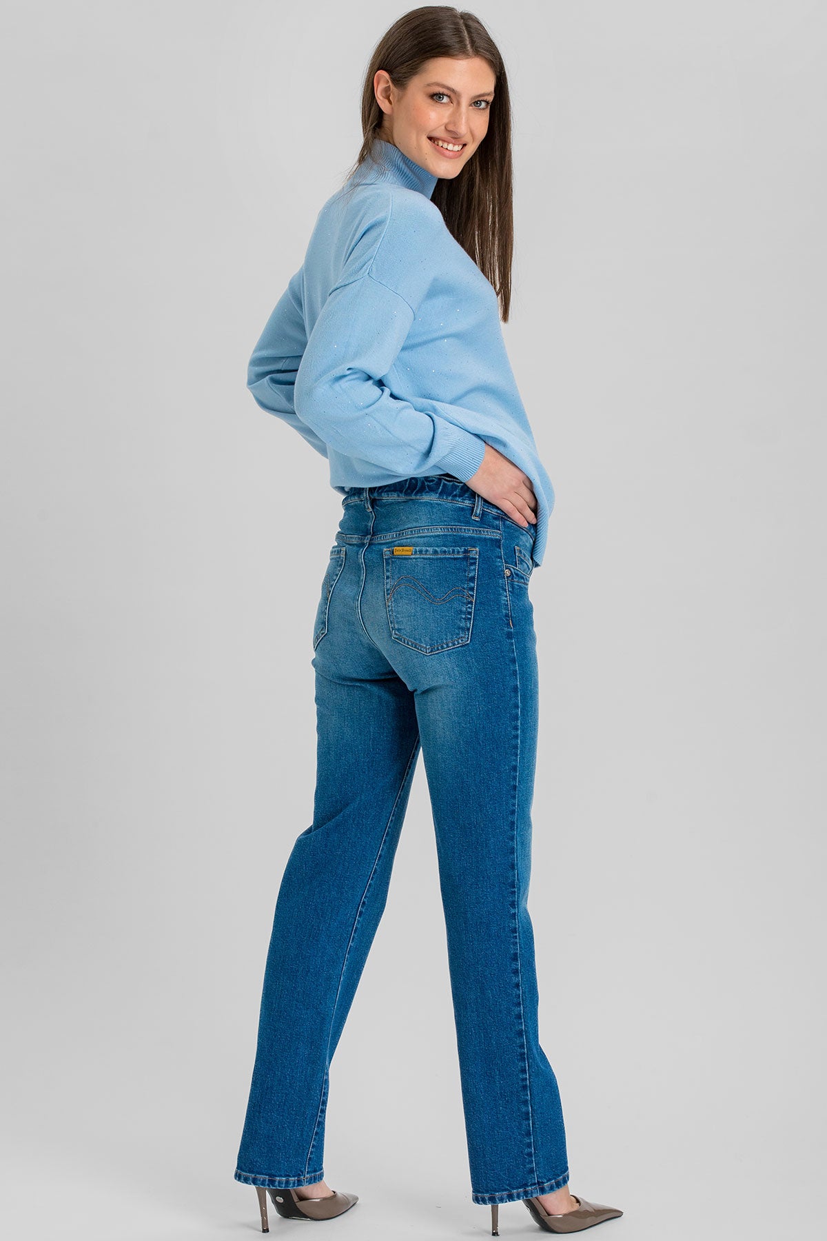 STRAIGHT ANKLE JEANS W007 | Straight-Leg Maternity Jeans