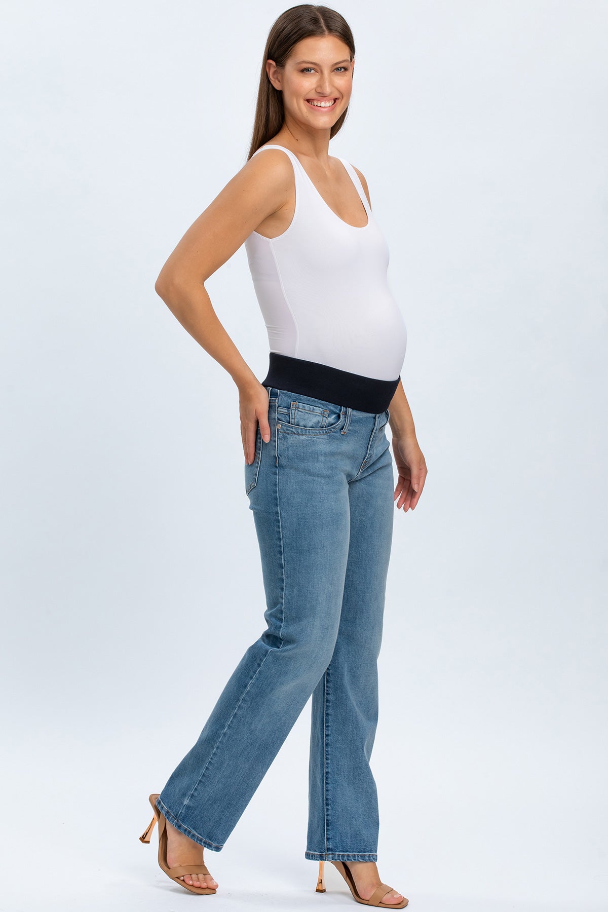 Jeans premaman a vita alta con fascia elasticizzata, ideali per la gravidanza