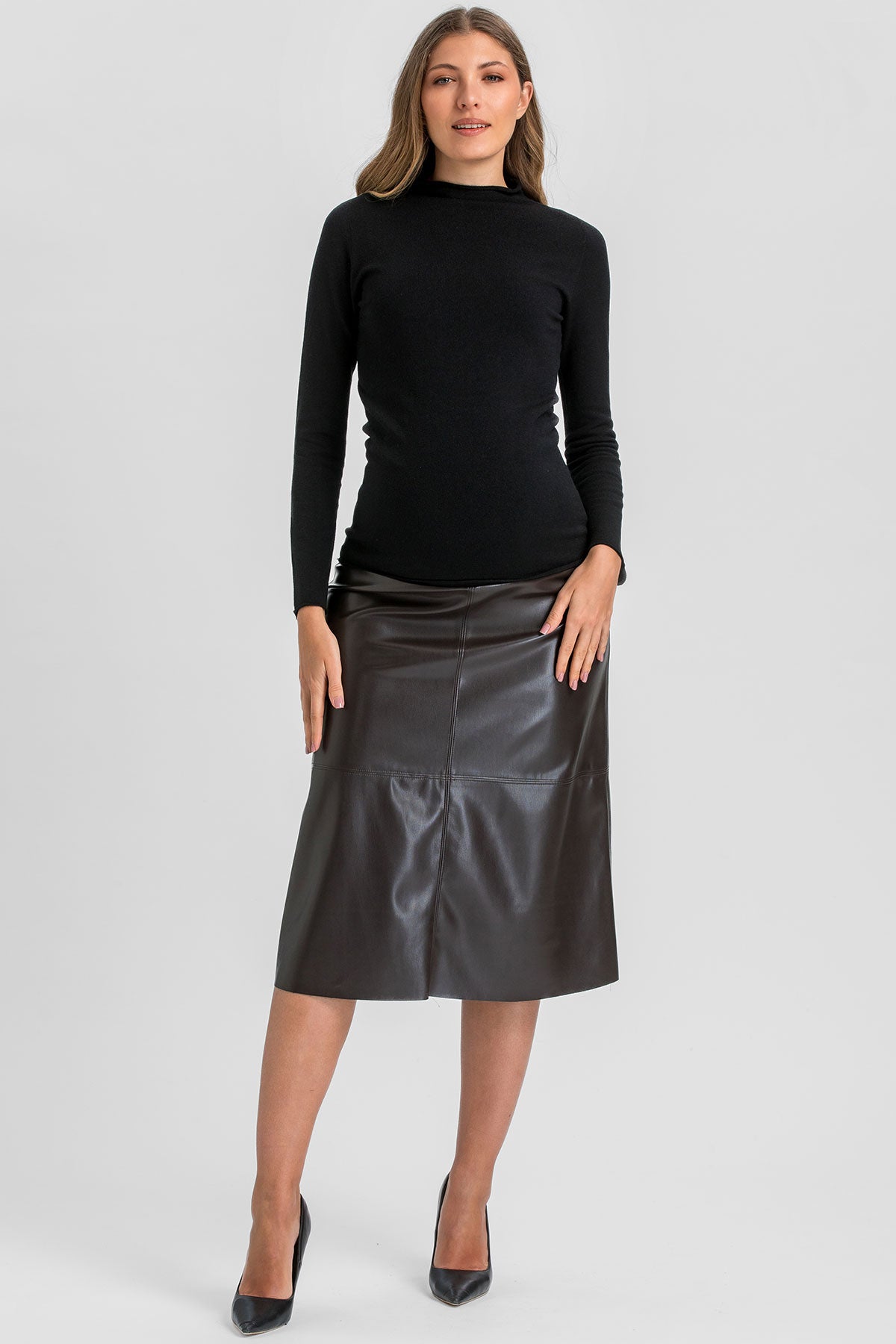 ISOTTA | Black Maternity Top