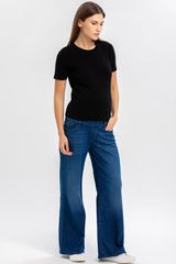 APRIL | Black Maternity T-Shirt with Round Neckline