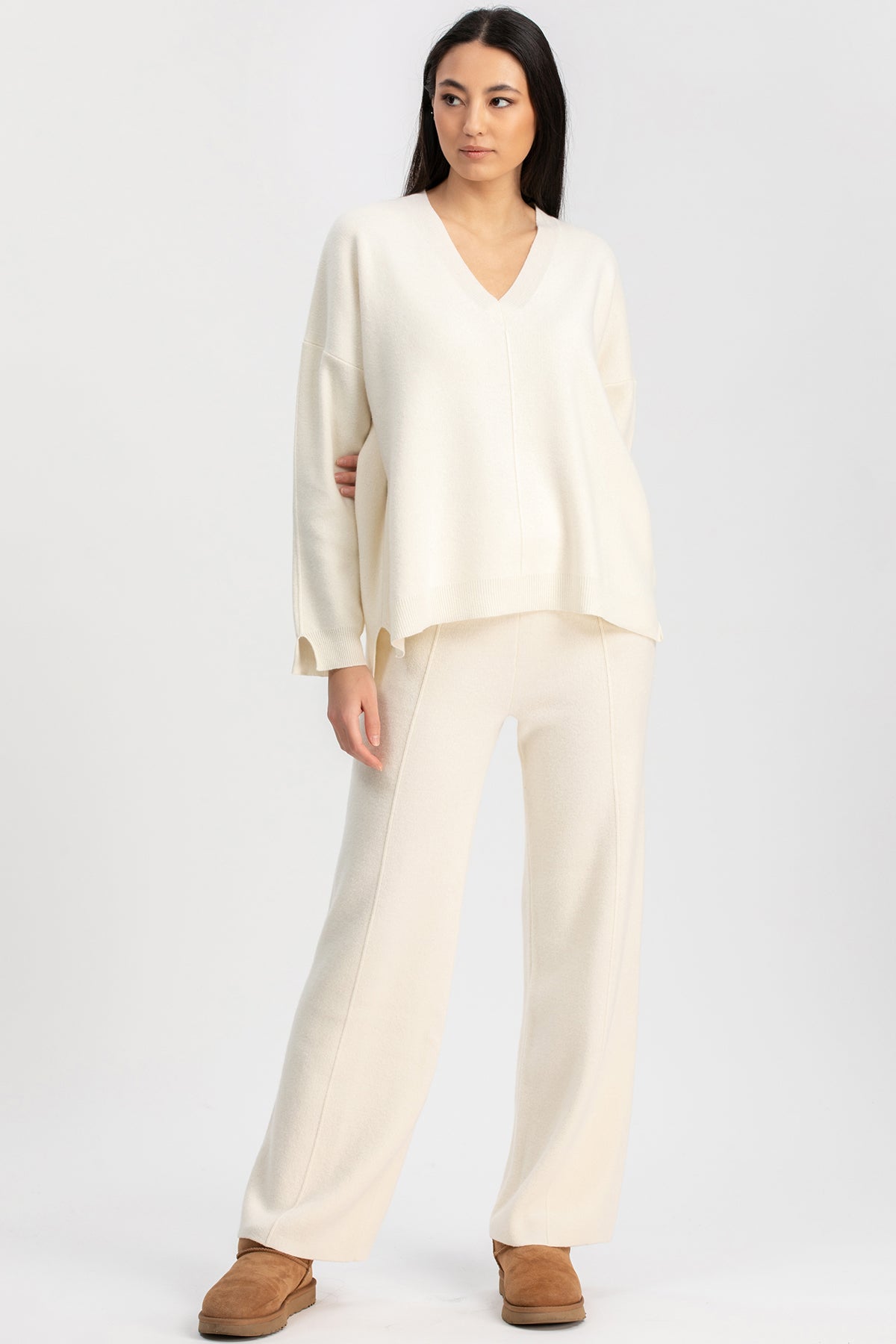 COURMAYEUR | Maglia Bianca con Scollo a V in Lana e Cashmere