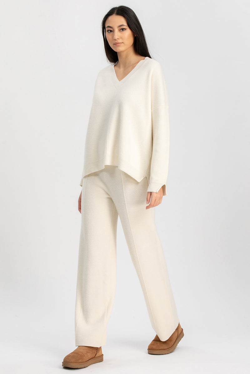 COURMAYER | White V-Neck Sweater in Wool and Cashmere