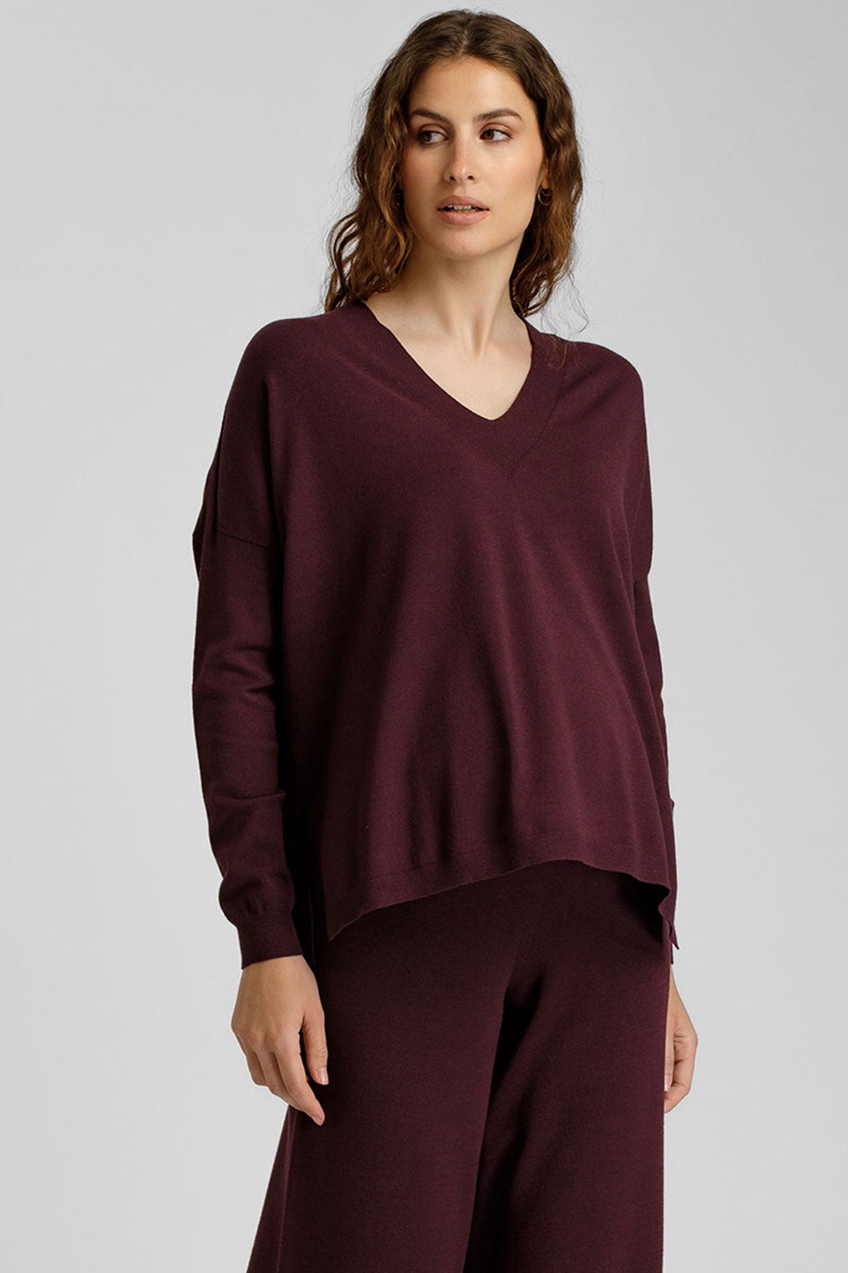 Maglia Premaman e pantalone Bordeaux con Scollo a V
