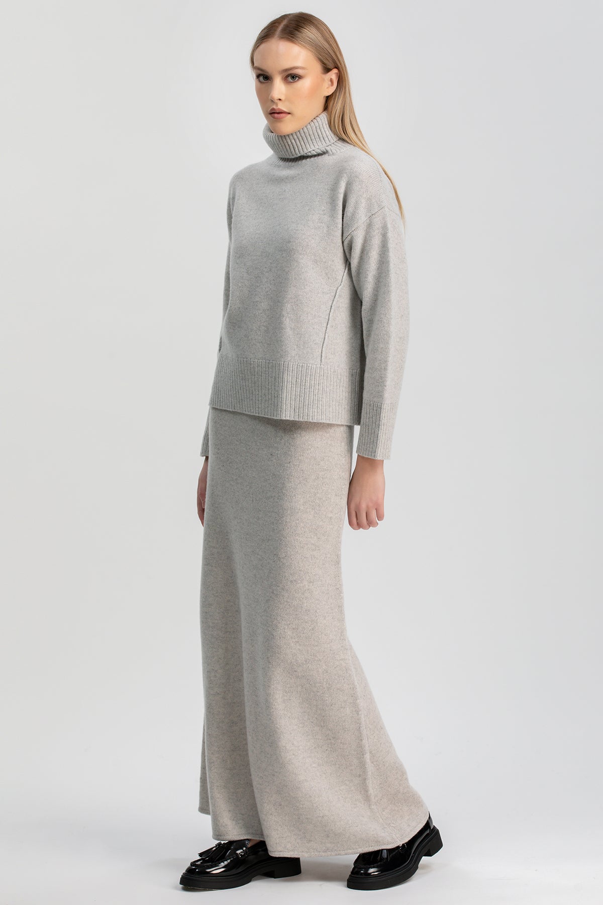 CHAMPOLUC | Maglione Grigio in Lana Merinos e Cachemire