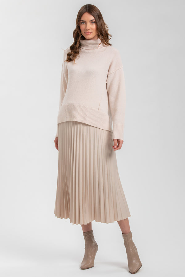 CHAMPOLUC | Pink Turtleneck Sweater in Pure Merino Wool