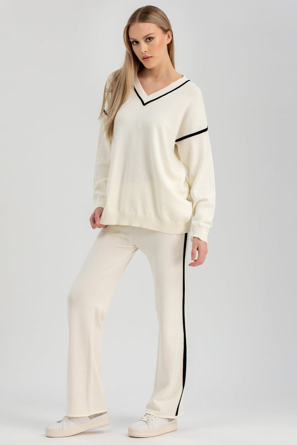 BLANCHE | White V-Neck Sweater