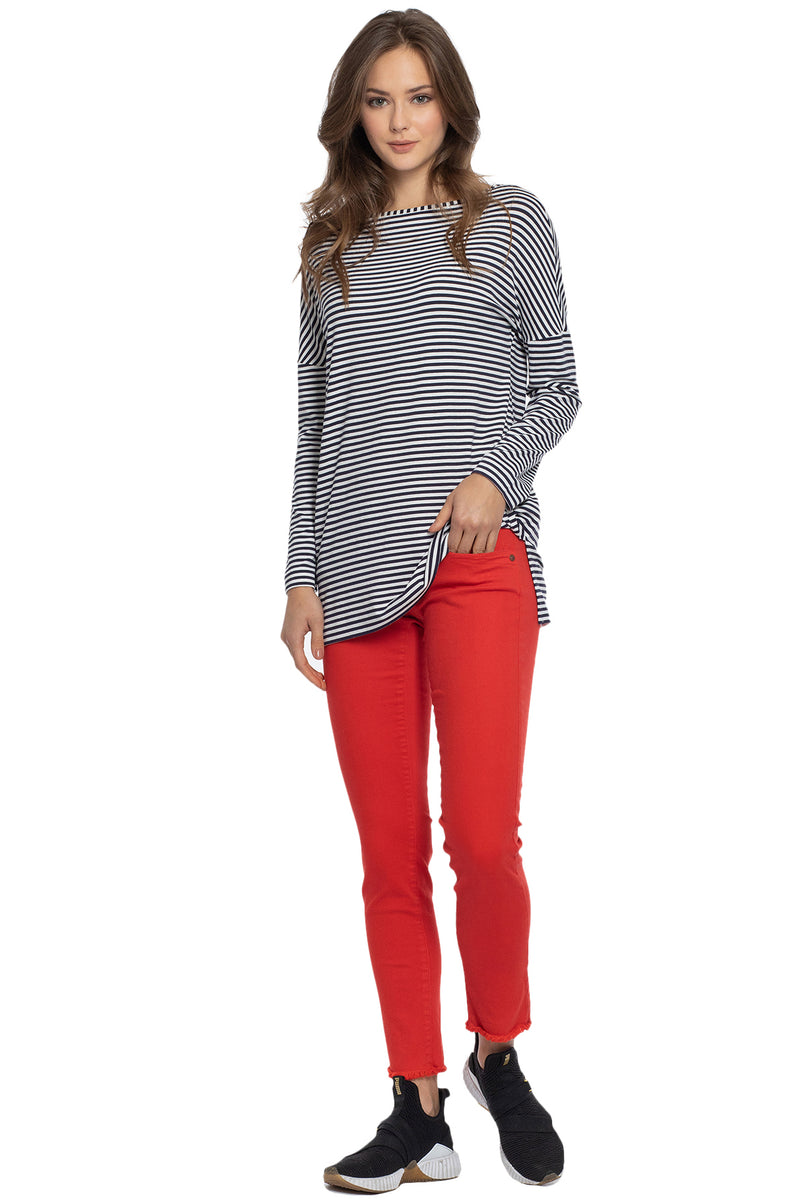 RED JEGGINGS | Maternity jeans with frayed hem